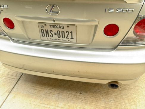 Used 2005 Lexus IS 300 image 14