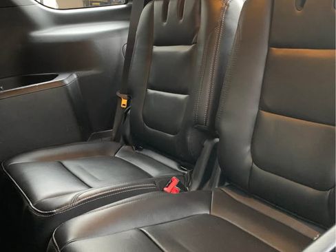 Used 2017 Ford Explorer Limited w/ Equipment Group 301A image 10