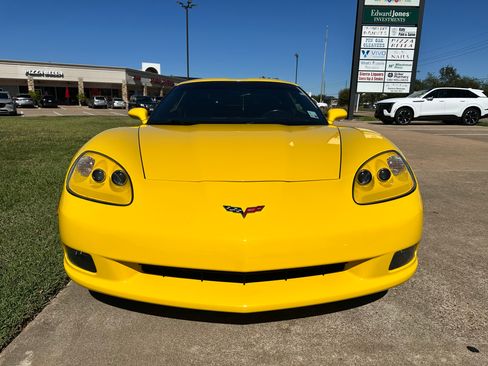 Used 2013 Chevrolet Corvette Coupe w/ 3LT Preferred Equipment Group image 4
