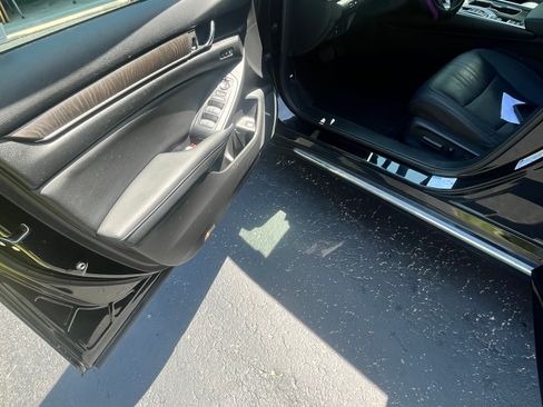 Used 2019 Honda Accord EX-L image 17