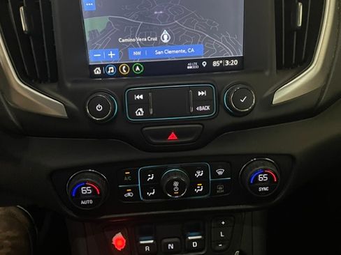 Used 2020 GMC Terrain SLT w/ Preferred Package FWD image 11