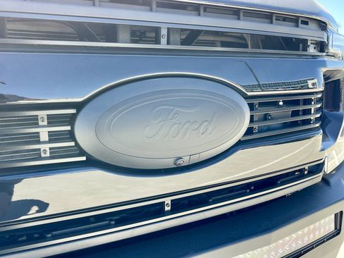 Used 2021 Ford F250 Lariat w/ Lariat Ultimate Package image 10