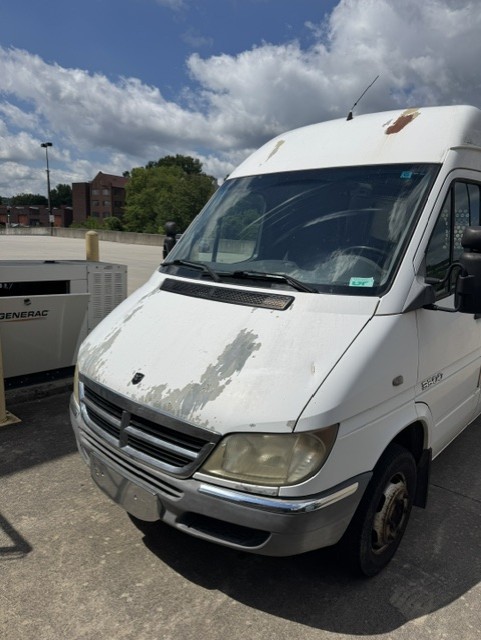 Used 2005 Dodge Sprinter 3500 w/ PWR Convenience Group RWD image 4