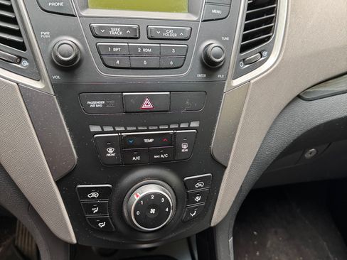 Used 2016 Hyundai Santa Fe Sport image 24