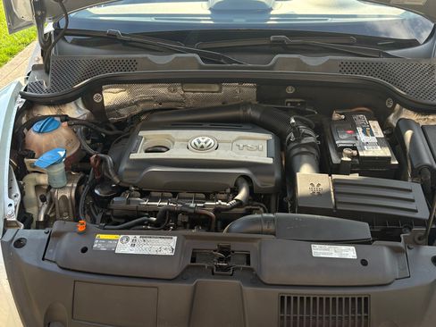 Used 2013 Volkswagen Beetle 2.0T image 12