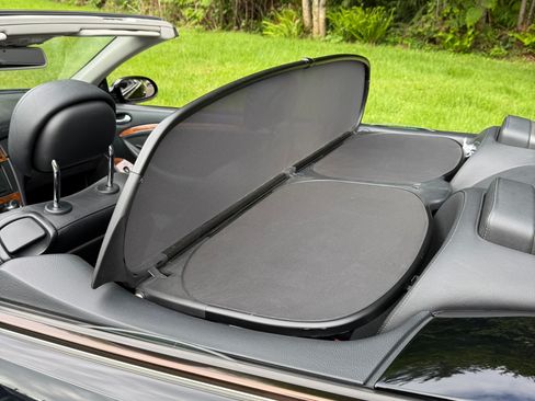 Used 2009 Mercedes-Benz CLK 350 Cabriolet image 25