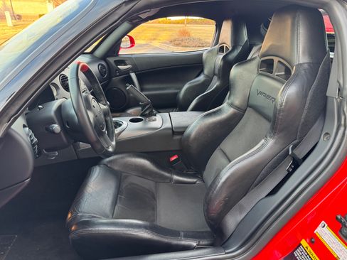 Used 2008 Dodge Viper SRT-10 w/ Competition Group image 28