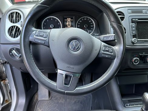 Used 2012 Volkswagen Tiguan S AWD/4WD image 4
