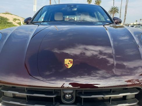 Used 2024 Porsche Macan image 9