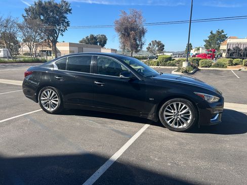 Used 2018 INFINITI Q50 Luxe w/ Essential Package (3.0T Luxe) image 6