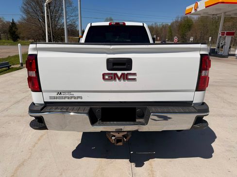 Used 2018 GMC Sierra 2500 4x4 Double Cab w/ Sierra Convenience Package image 9