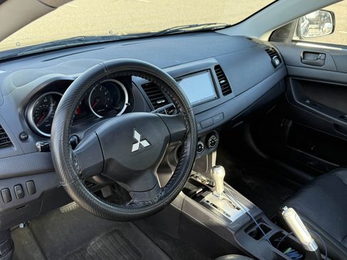 Used 2010 Mitsubishi Lancer DE image 10