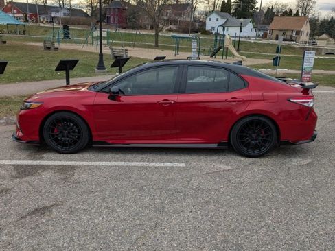 Used 2020 Toyota Camry TRD image 9