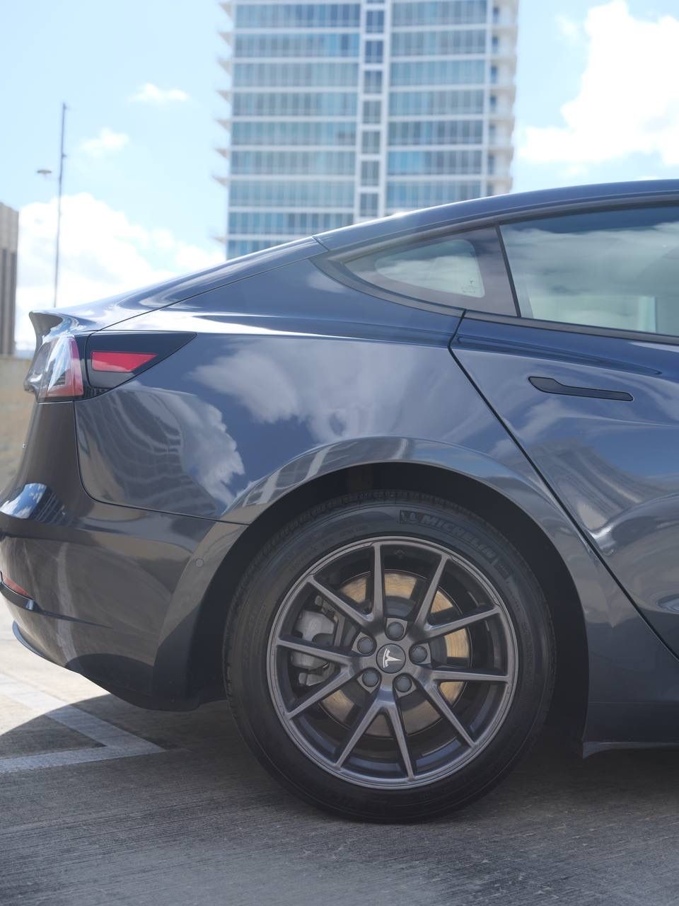 Used 2021 Tesla Model 3 Long Range AWD/4WD image 11
