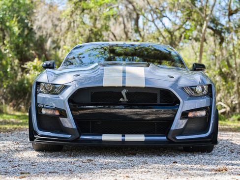 Used 2022 Ford Mustang Shelby GT500 w/ Carbon Fiber Track Pack image 2