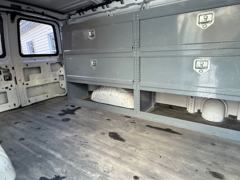 Used 2013 Chevrolet Express 2500 image 11