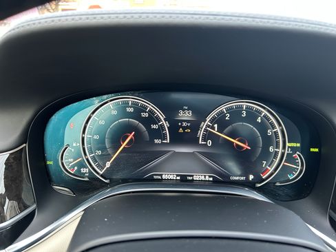 Used 2016 BMW 750i xDrive 750i xDrive Sedan 4D image 17