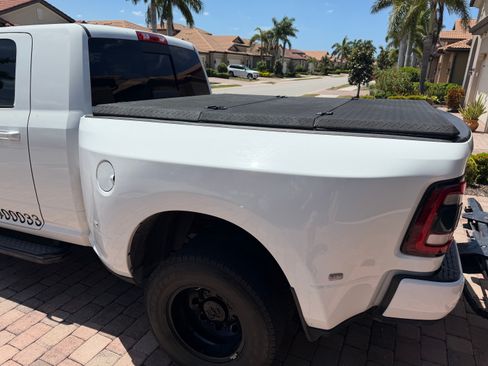 Used 2023 RAM 3500 Laramie w/ Night Edition AWD/4WD image 9