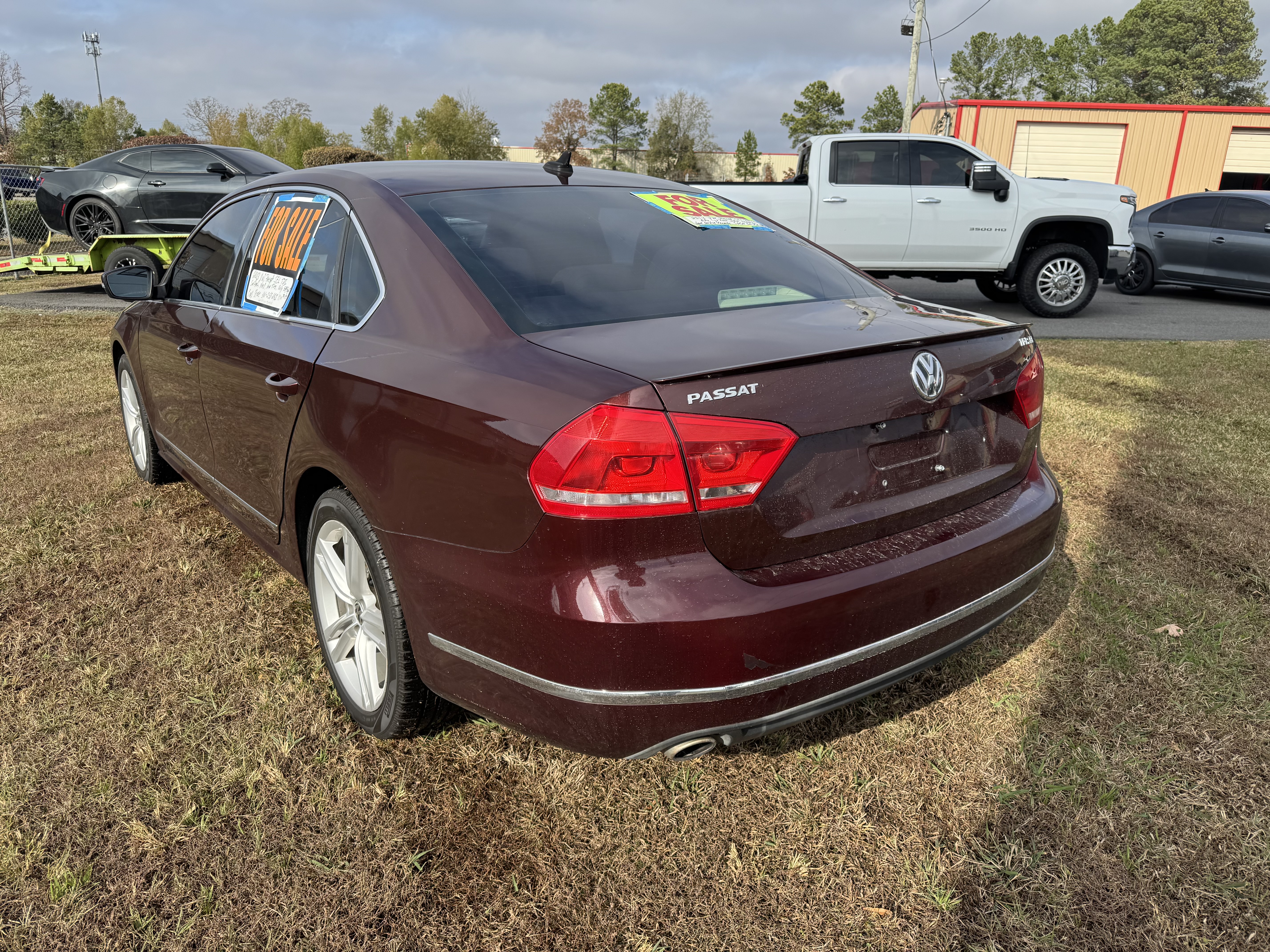 Used 2013 Volkswagen Passat TDI SEL Premium FWD image 8