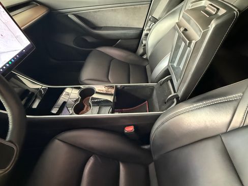 Used 2020 Tesla Model 3 Long Range image 6