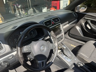Used 2012 Volkswagen Eos Komfort FWD image 2