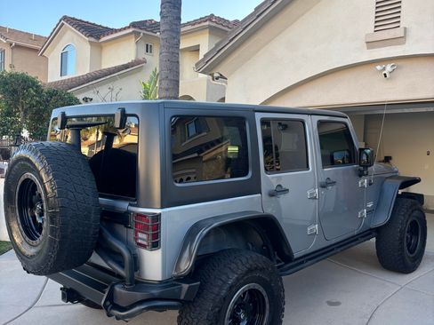 Used 2013 Jeep Wrangler Unlimited Sahara w/ Connectivity Group image 2