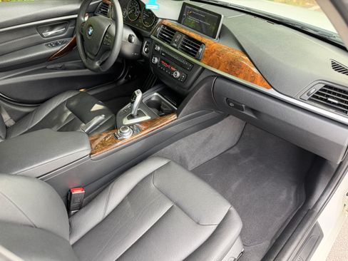 Used 2013 BMW 328i Sedan RWD image 11