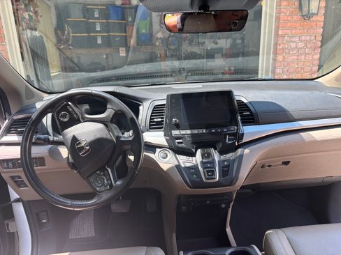 Used 2018 Honda Odyssey EX-L image 5