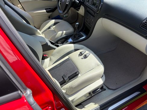 Used 2003 Saab 9-3 Vector FWD image 9