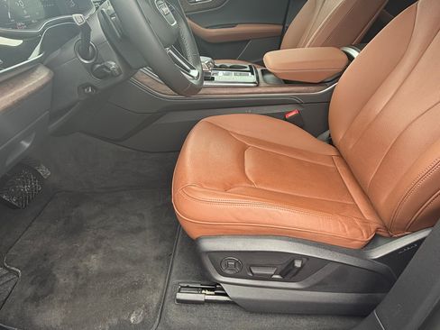 Used 2024 Audi Q8 Premium Plus w/ Premium Plus Package image 22