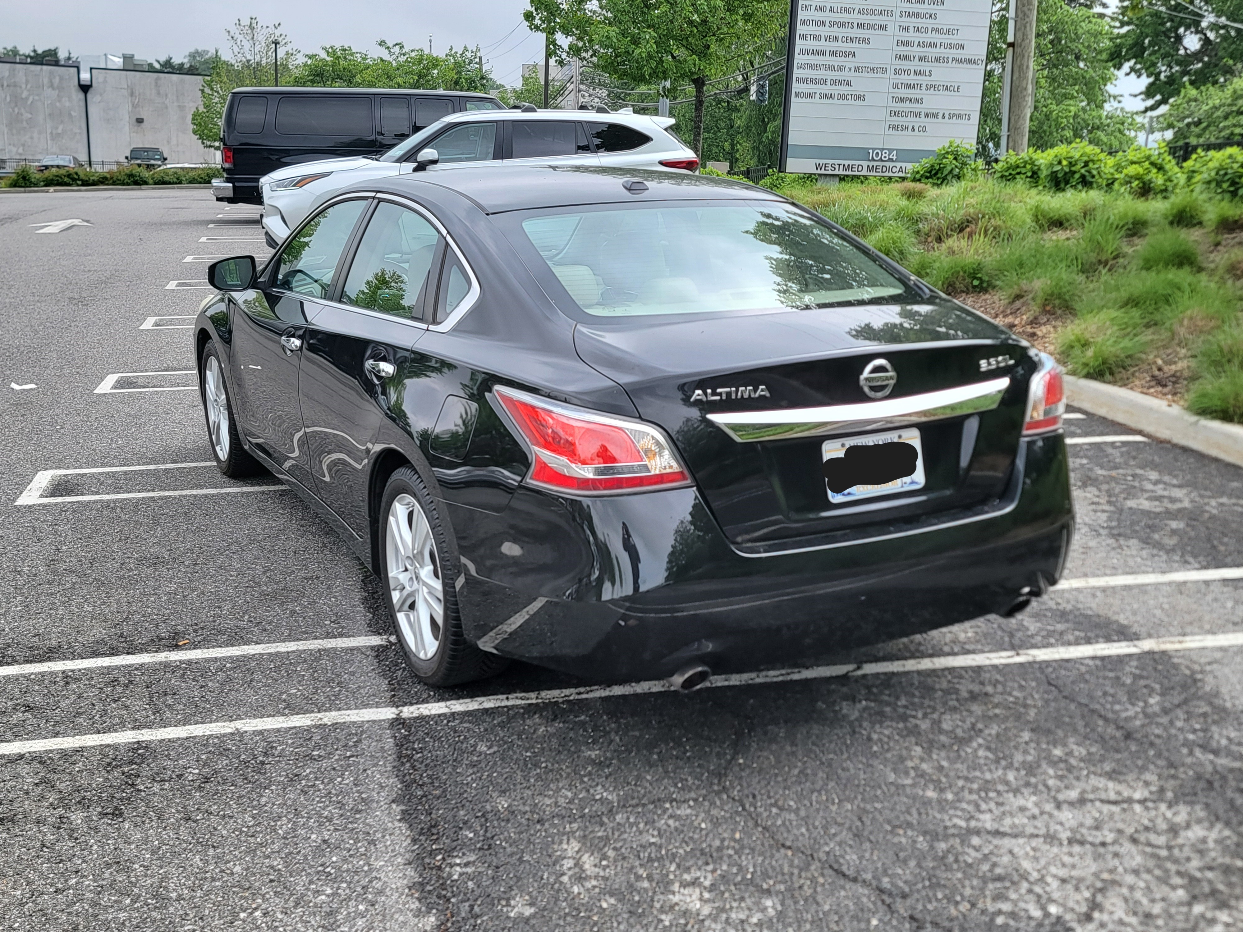 Used 2015 Nissan Altima 3.5 SL FWD image 6