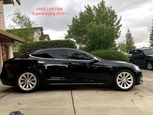 Used 2016 Tesla Model S 75 image 2