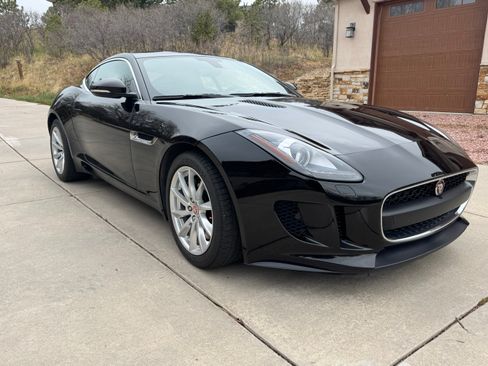 Used 2016 Jaguar F-TYPE Coupe RWD image 8