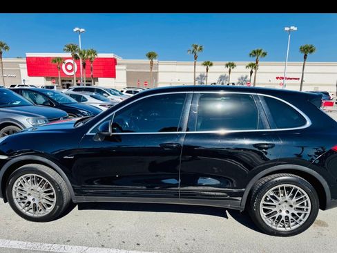 Used 2013 Porsche Cayenne Diesel image 5