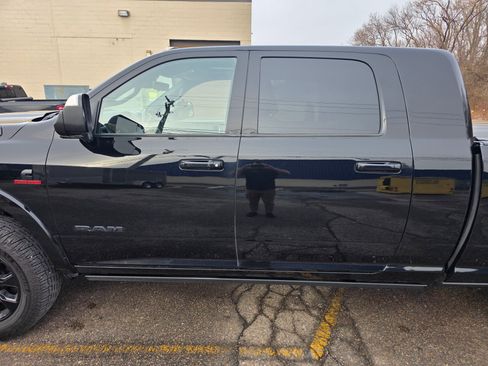 Used 2022 RAM 3500 Limited image 13