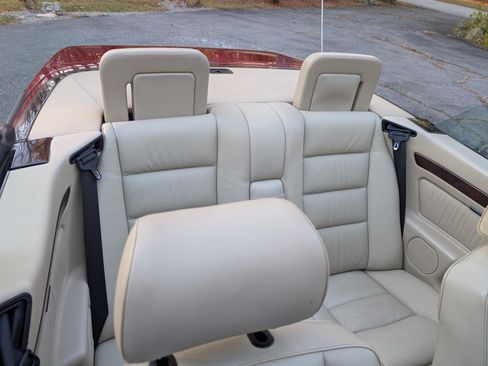 Used 1993 Mercedes-Benz 300 CE Convertible image 19