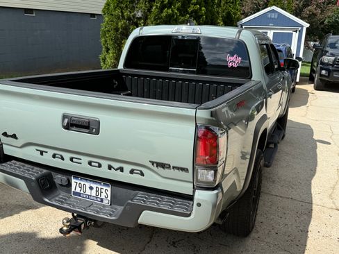 Used 2021 Toyota Tacoma TRD Pro AWD/4WD image 11