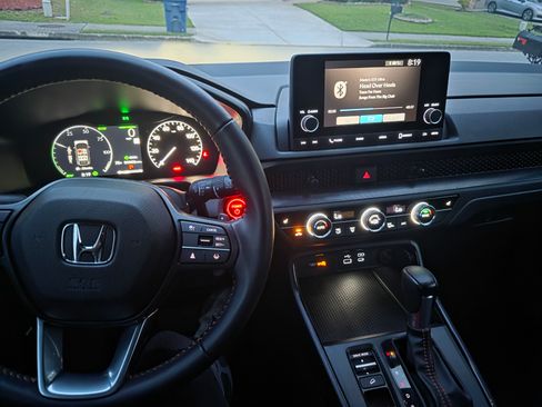 Used 2025 Honda CR-V Sport image 5