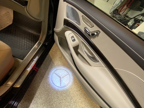 Used 2020 Mercedes-Benz S 560 4MATIC Sedan image 11