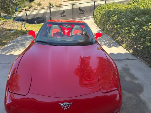 Used 2003 Chevrolet Corvette Convertible w/ Preferred Equipment Group1 image 10