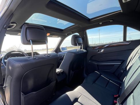Used 2014 Mercedes-Benz E 350 Sedan image 20