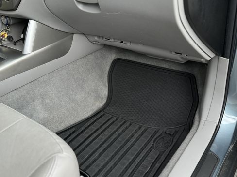 Used 2010 Subaru Forester 2.5XT Limited image 17