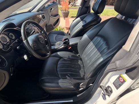Used 2009 Mercedes-Benz CLS 550 image 11