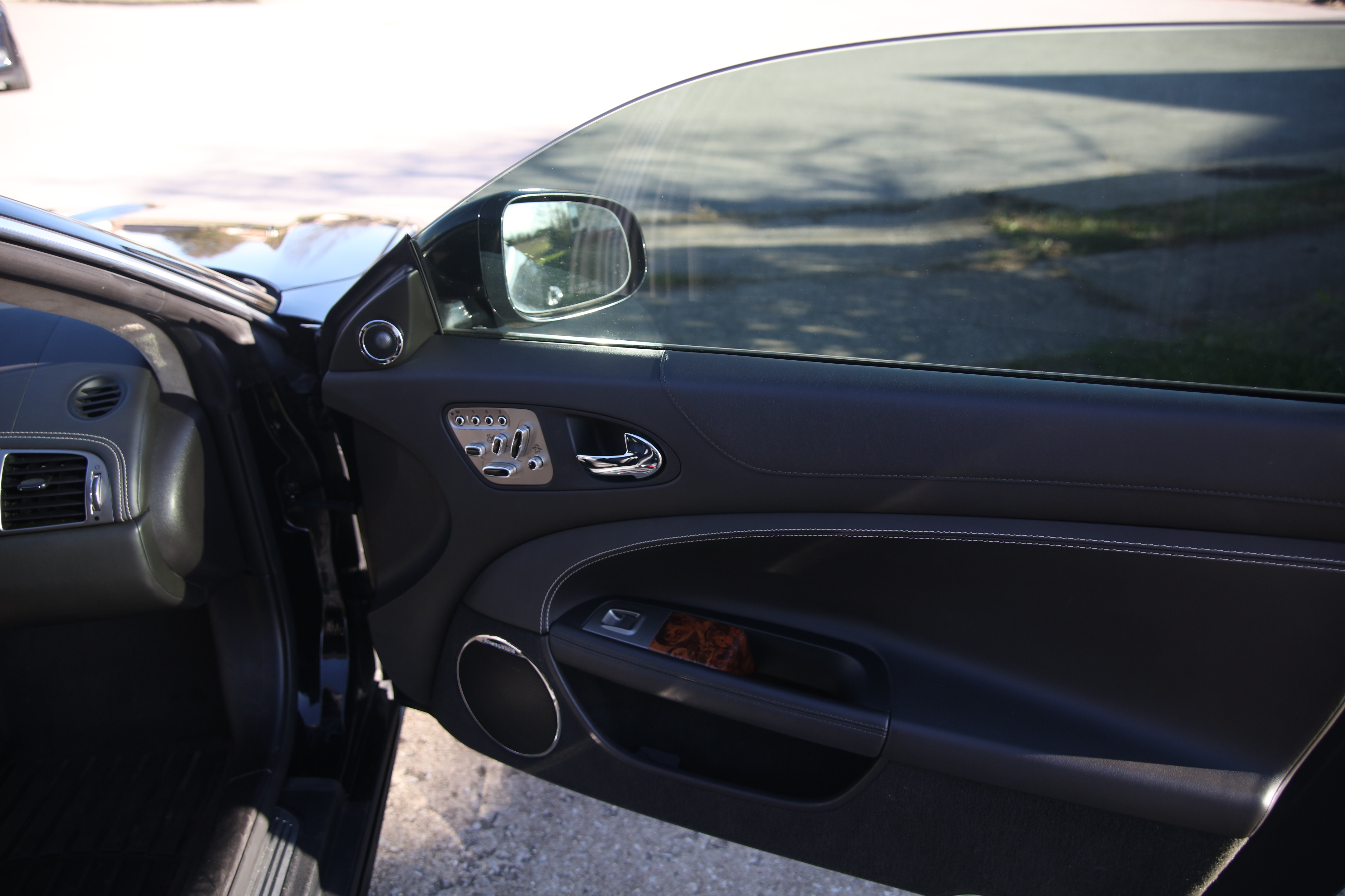 Used 2010 Jaguar XK Coupe RWD image 24