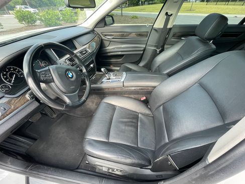 Used 2013 BMW 740Li RWD image 9