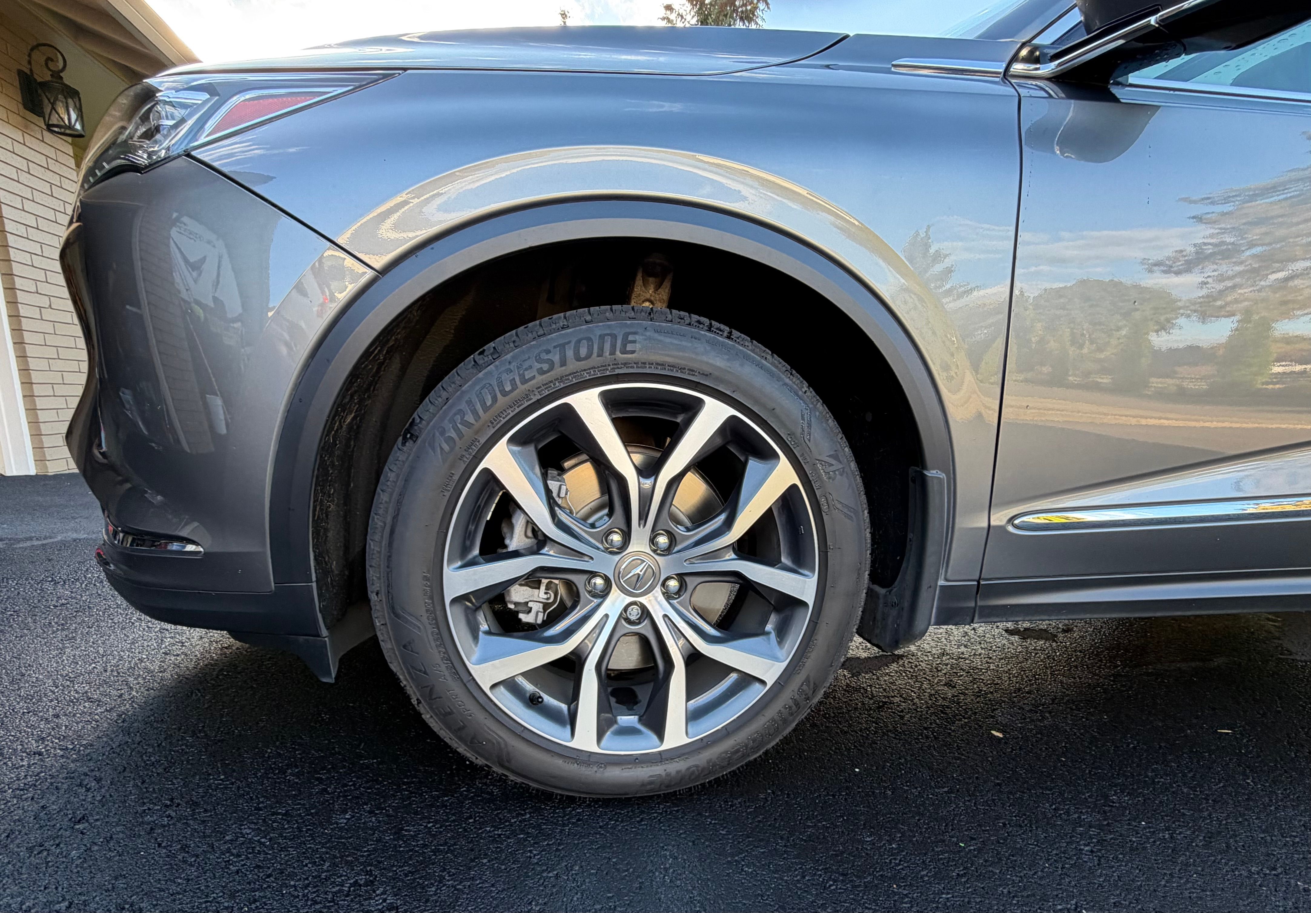 Used 2023 Acura MDX w/ Technology Package AWD/4WD image 10