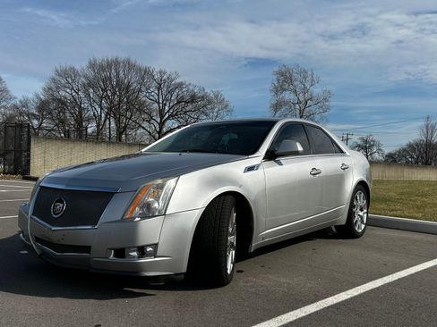 Used 2008 Cadillac CTS 3.6 w/ Luxury Level Two Package image 2