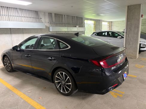 Used 2023 Hyundai Sonata Limited w/ Cargo Package FWD image 1