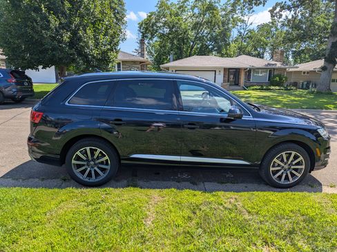 Used 2017 Audi Q7 3.0T Premium Plus image 1