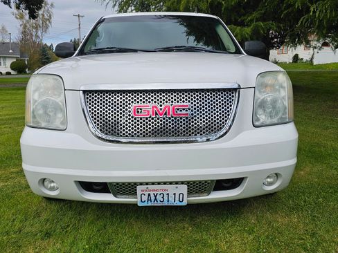 Used 2010 GMC Yukon Denali image 5